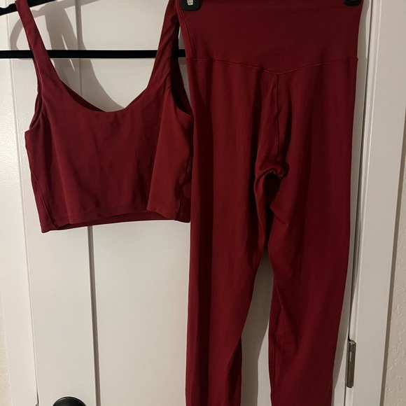 Aerie Cherry Tart Sports Bra and Crossover Leggings Set - Picture 3 of 6